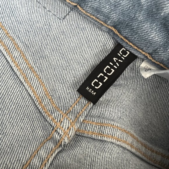 H&M Loose Mom Jean, US 4 - Picture 4 of 4